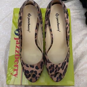 Jazzberry 6.5 leopard 4in heel